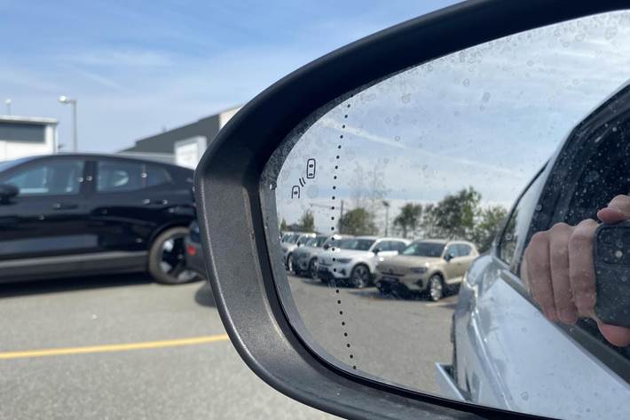 Hvid Renault Mégane fra 2023