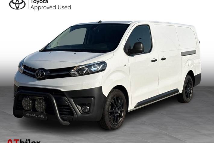 Grå Toyota ProAce fra 2023