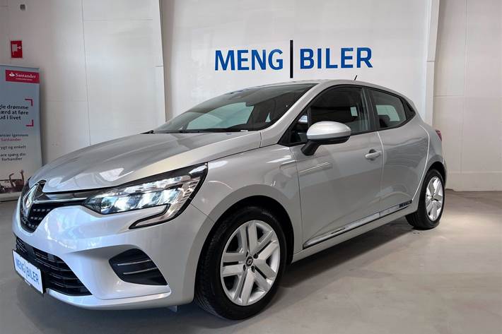 Sølv Renault Clio fra 2021