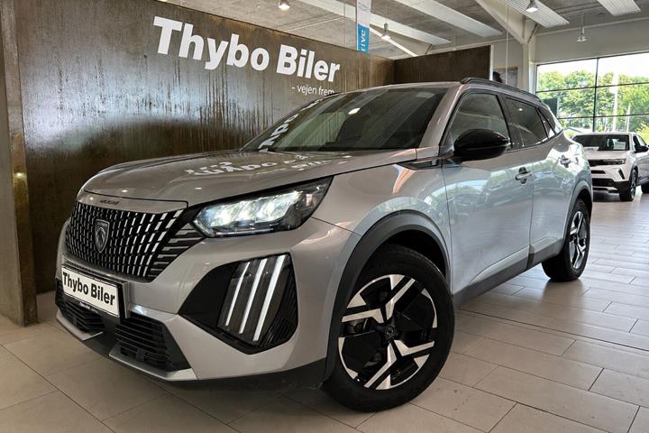 Grå Peugeot e-2008 fra 2025 set udefra