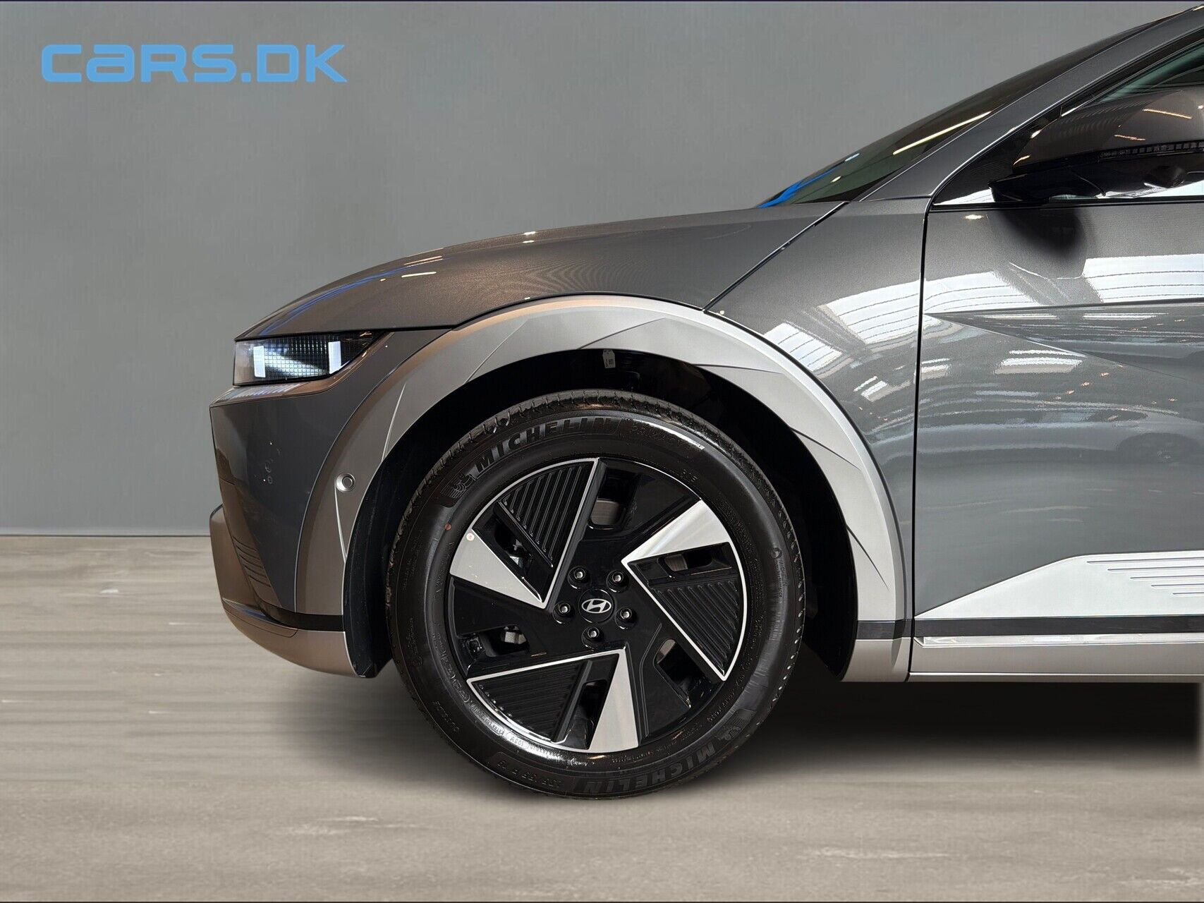Grå Hyundai Ioniq 5 fra 2026