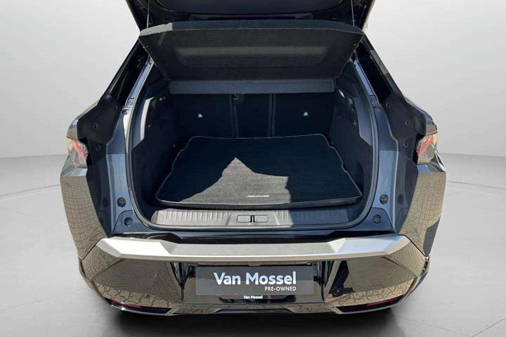 Grå Peugeot e-3008 fra 2025