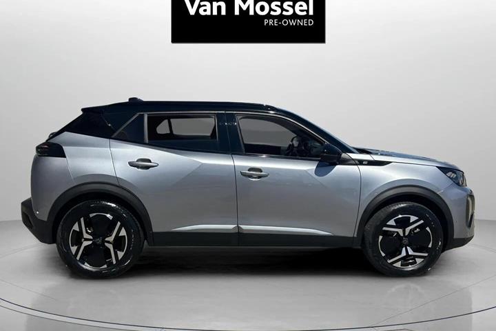 Sølv Peugeot e-2008 fra 2025