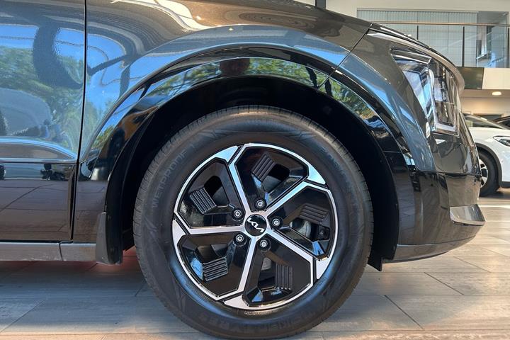 Sort Kia Niro fra 2022