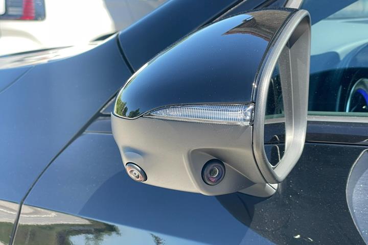 Sort Mercedes CLA250+ fra 2026
