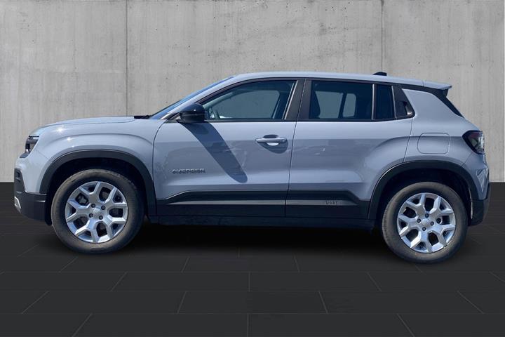 Grå Jeep Avenger fra 2025