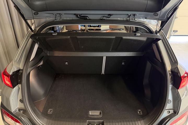 Grå Hyundai Kona fra 2020