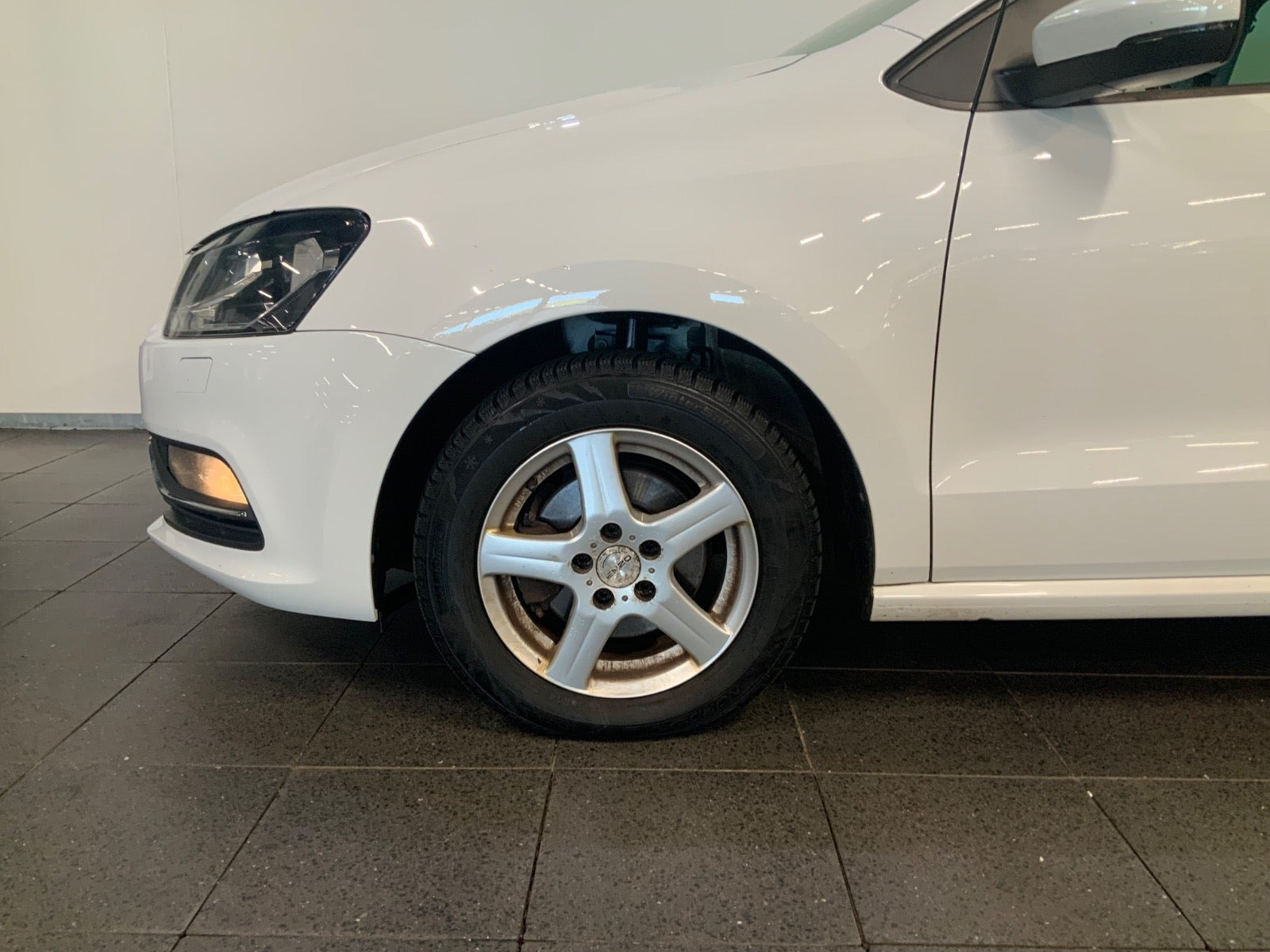 Hvid VW Polo fra 2016