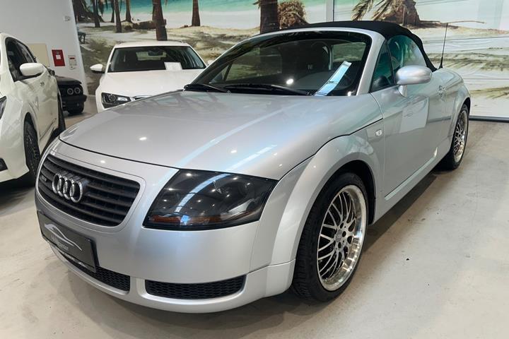 Sølv Audi TT fra 2001