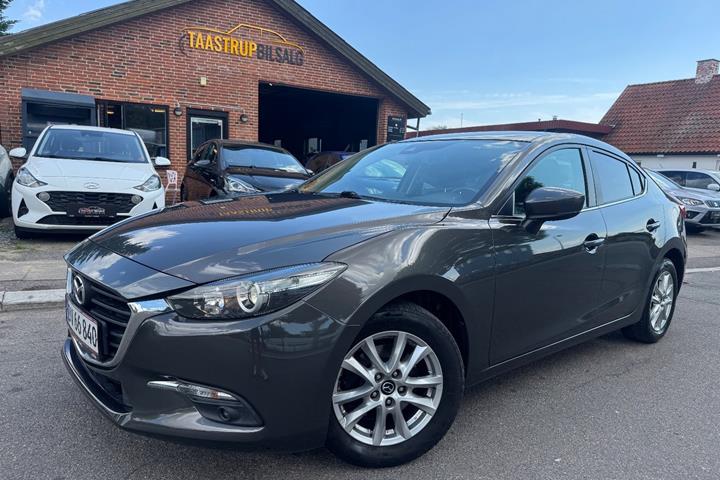 undefined Mazda 3 fra 2017 set udefra