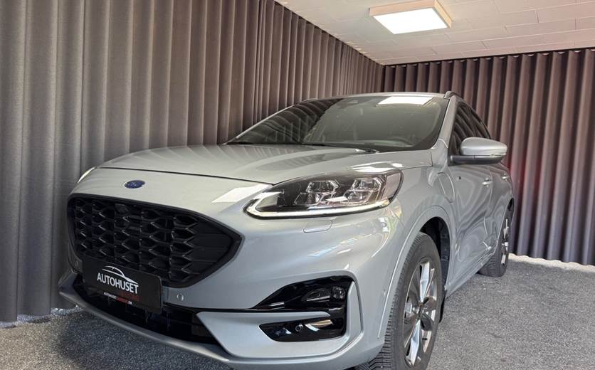 Ford Kuga 2,5 PHEV ST-Line X CVT