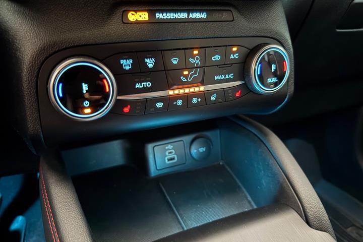 undefined Ford Kuga fra 2023