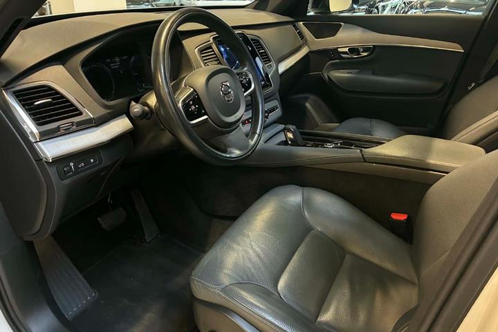 Hvid Volvo XC90 fra 2020