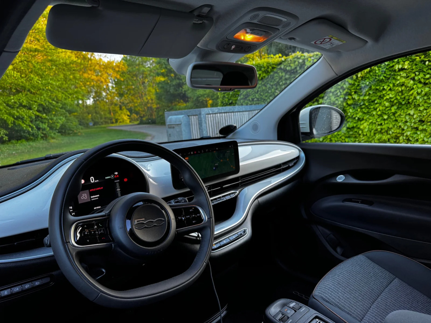 Hvid Fiat 500e fra 2021