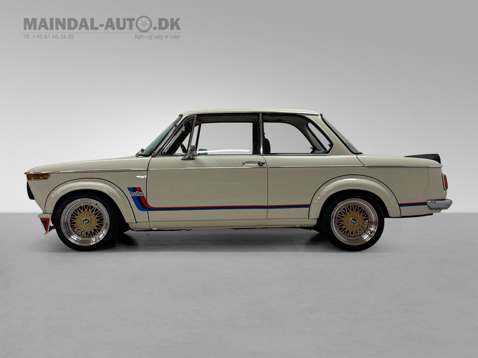 undefined BMW 2002 fra 1973 set udefra