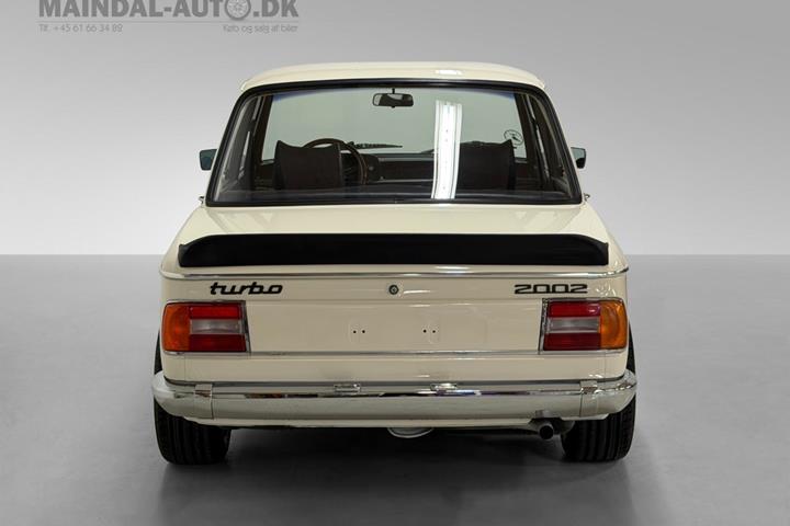 undefined BMW 2002 fra 1973 set udefra