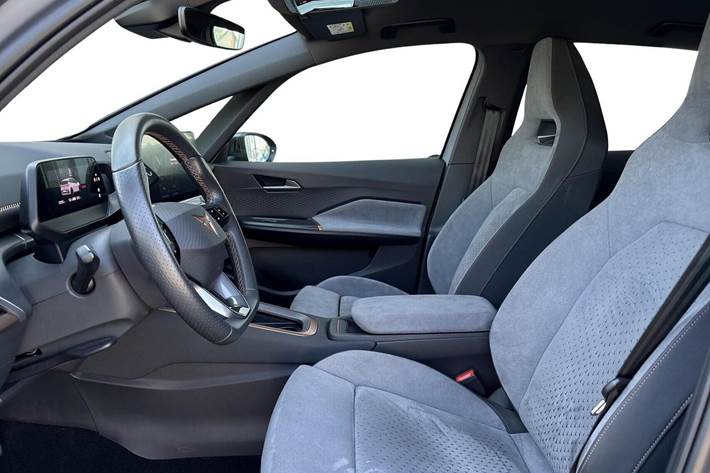 Grå Cupra Born fra 2024
