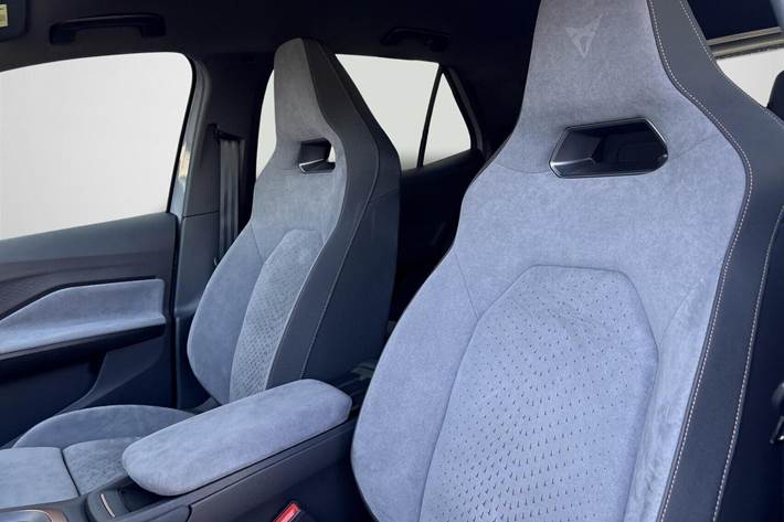 Grå Cupra Born fra 2024