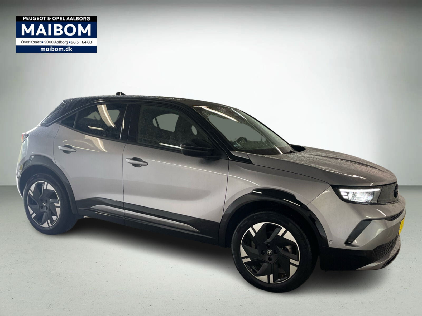 Grå Opel Mokka-e fra 2025