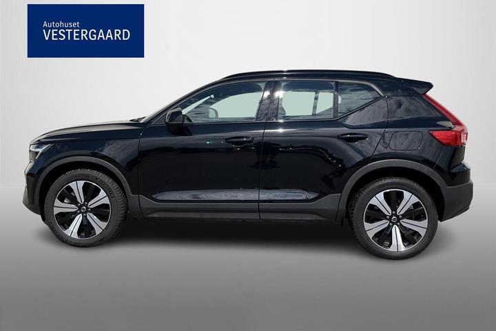 Sort Volvo XC40 fra 2023