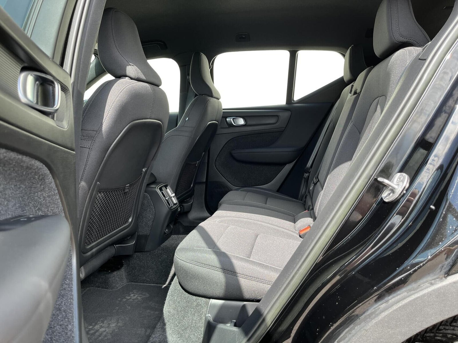 Sort Volvo XC40 fra 2023