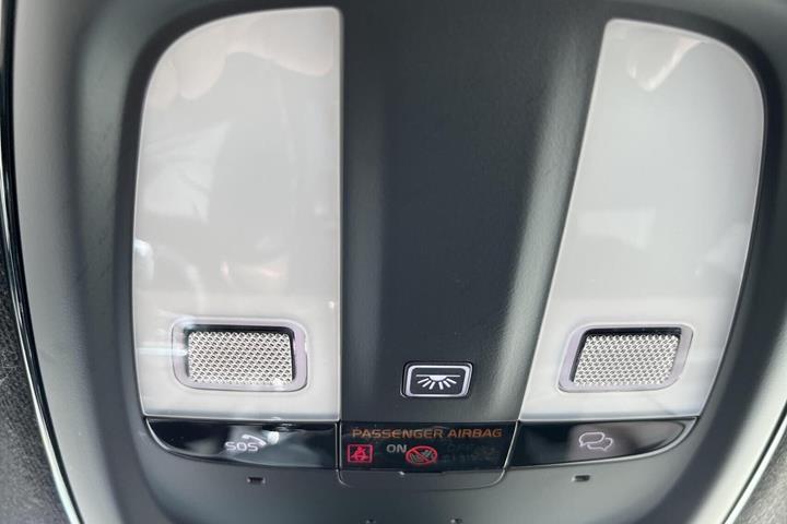 Sort Volvo XC40 fra 2023
