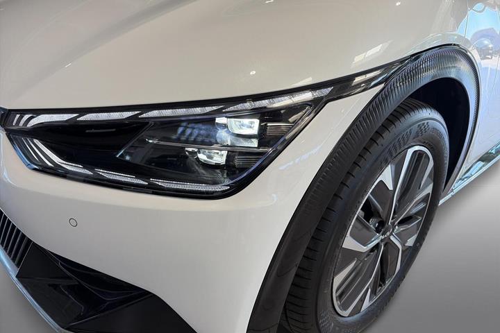 Hvid Kia EV6 fra 2024