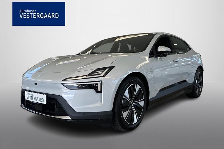 Hvid Polestar 4 fra 2026 set udefra