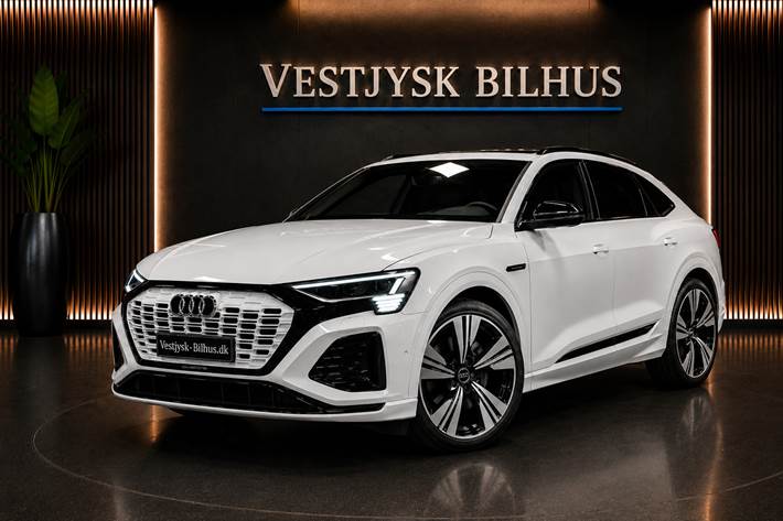 Hvid Audi Q8 e-tron fra 2023