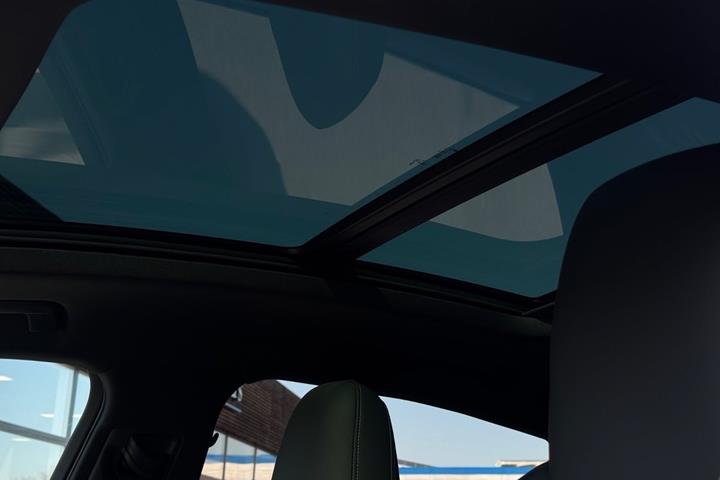 Hvid Audi Q8 e-tron fra 2023