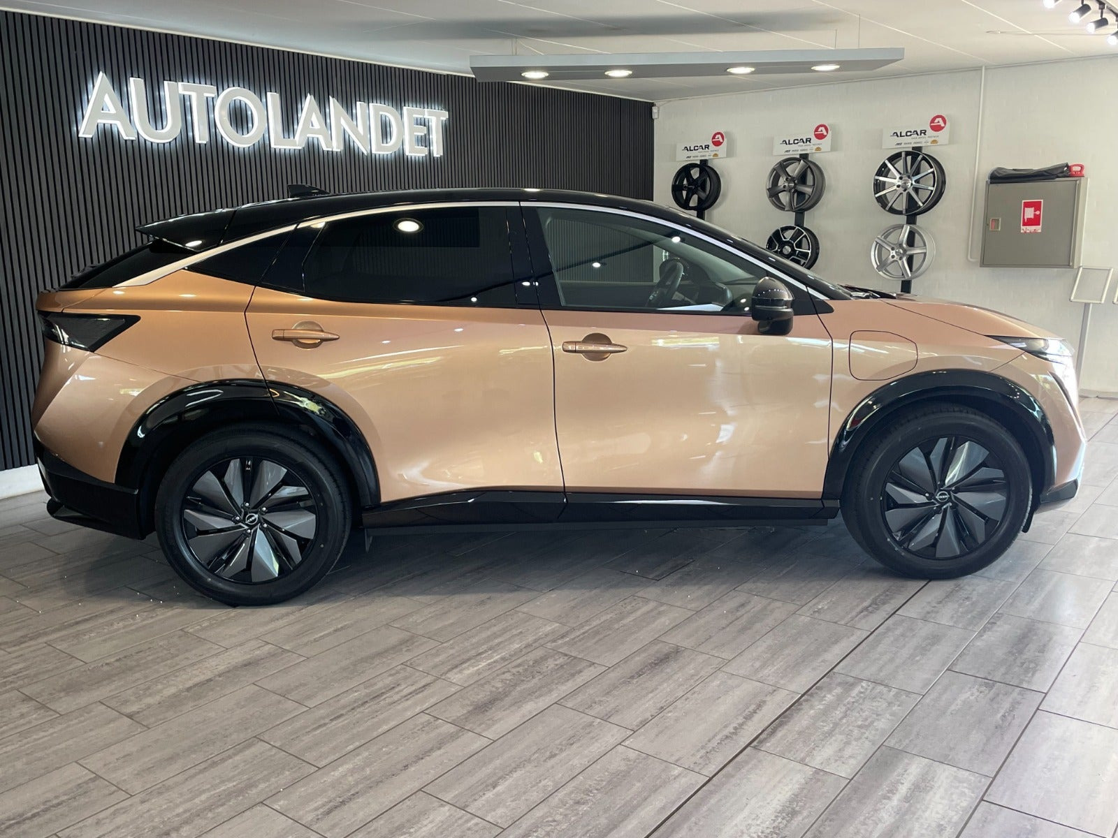 Kobber Nissan Ariya fra 2026