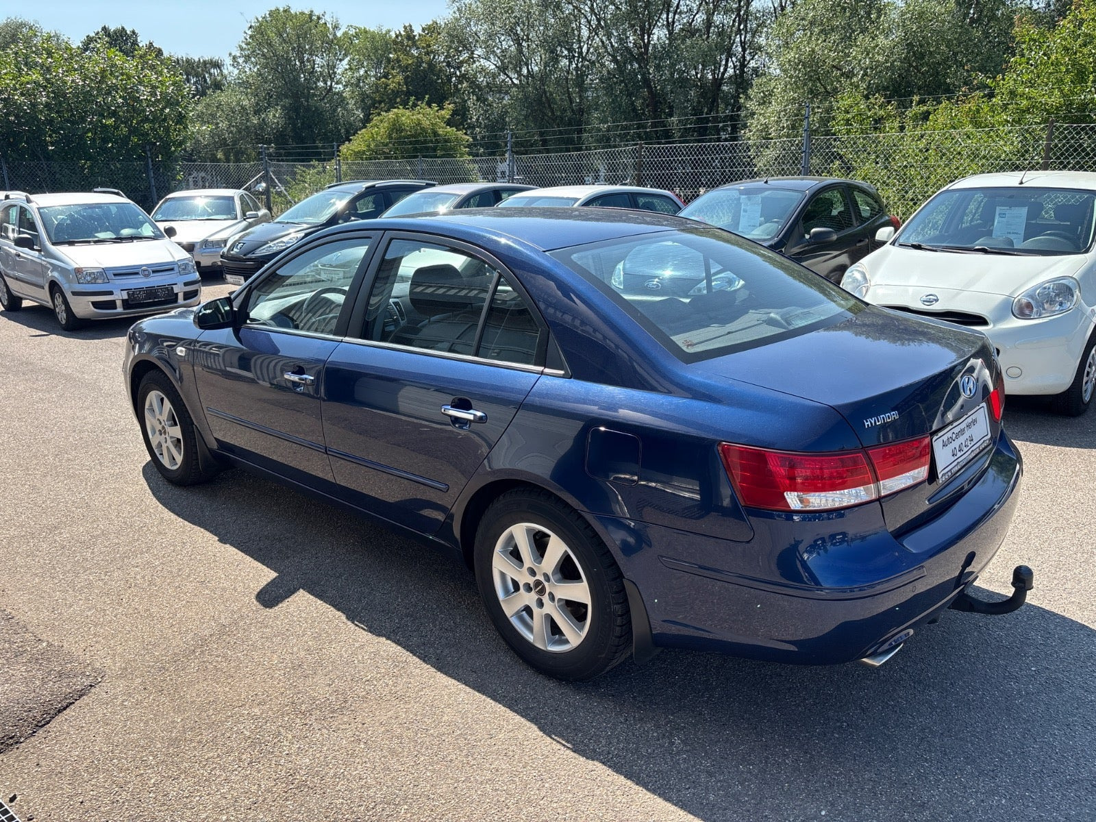 Blå Hyundai Sonata fra 2009