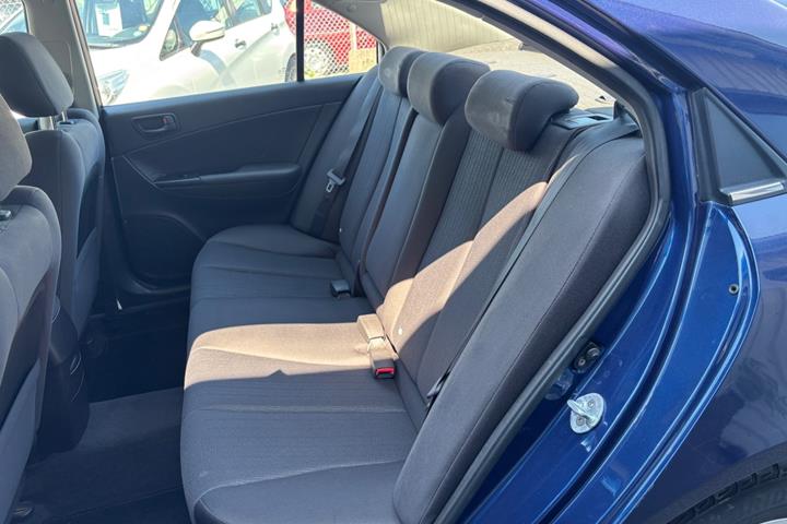 Blå Hyundai Sonata fra 2009