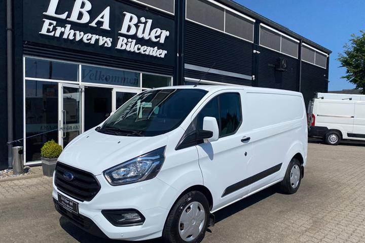 Hvid Ford Transit Custom 300 L1 fra 2019 set udefra