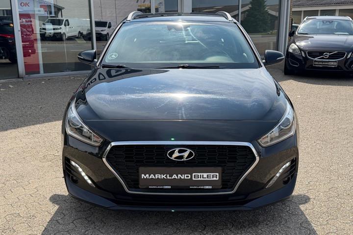 Sort Hyundai i30 fra 2019