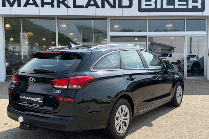 Sort Hyundai i30 fra 2019