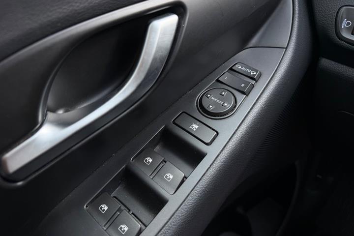 Sort Hyundai i30 fra 2019