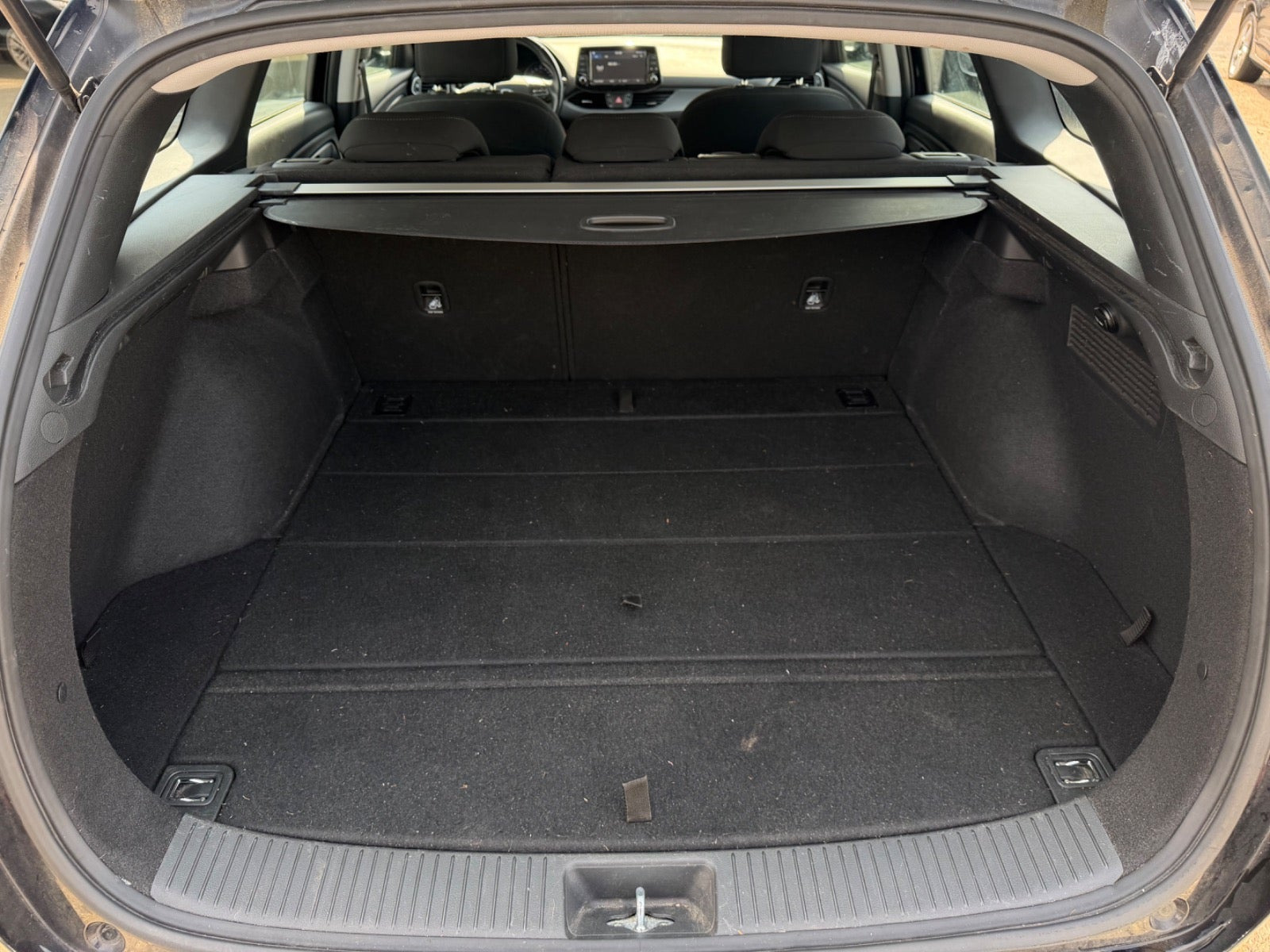Sort Hyundai i30 fra 2019