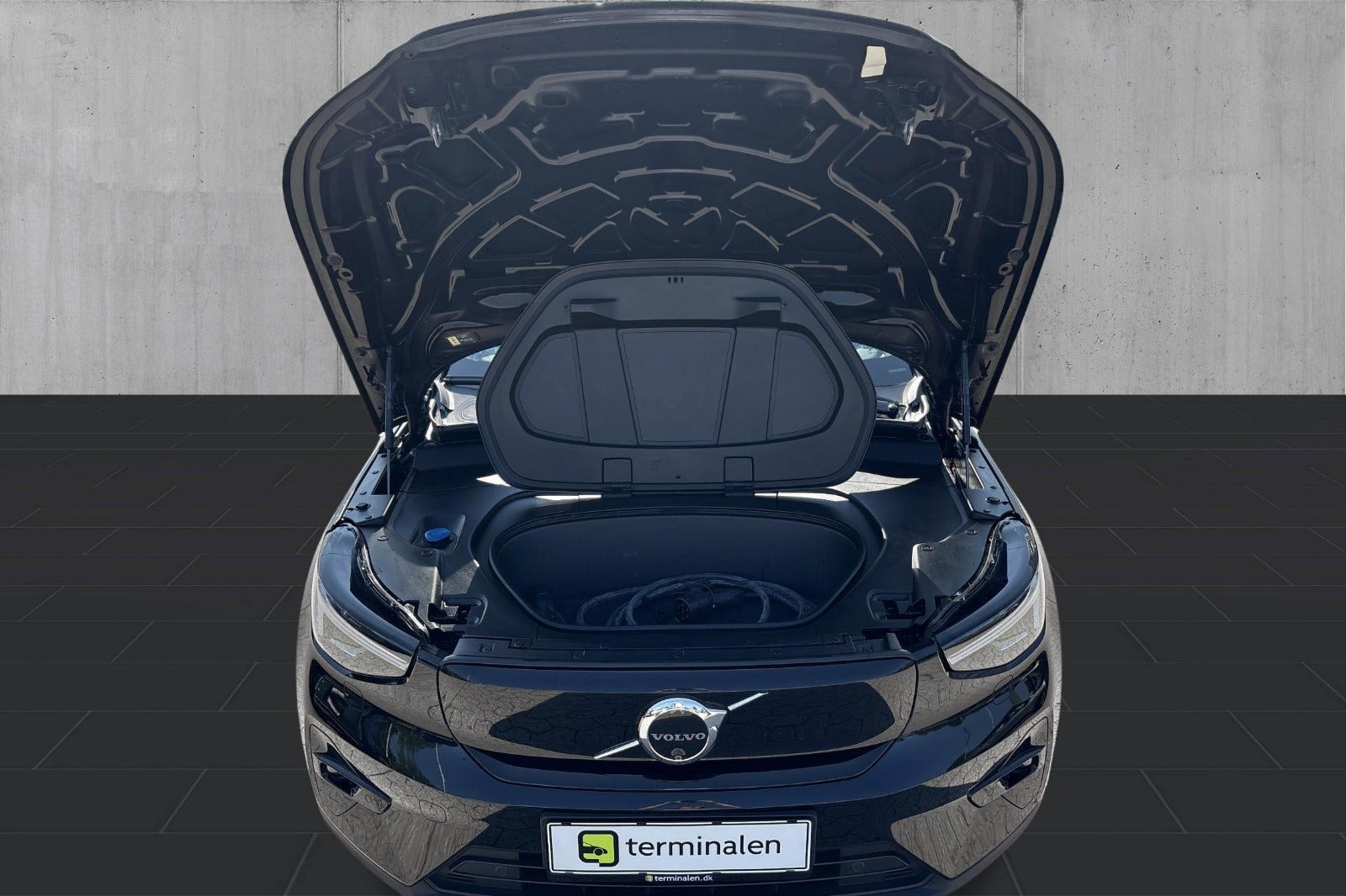 Sort Volvo C40 fra 2023