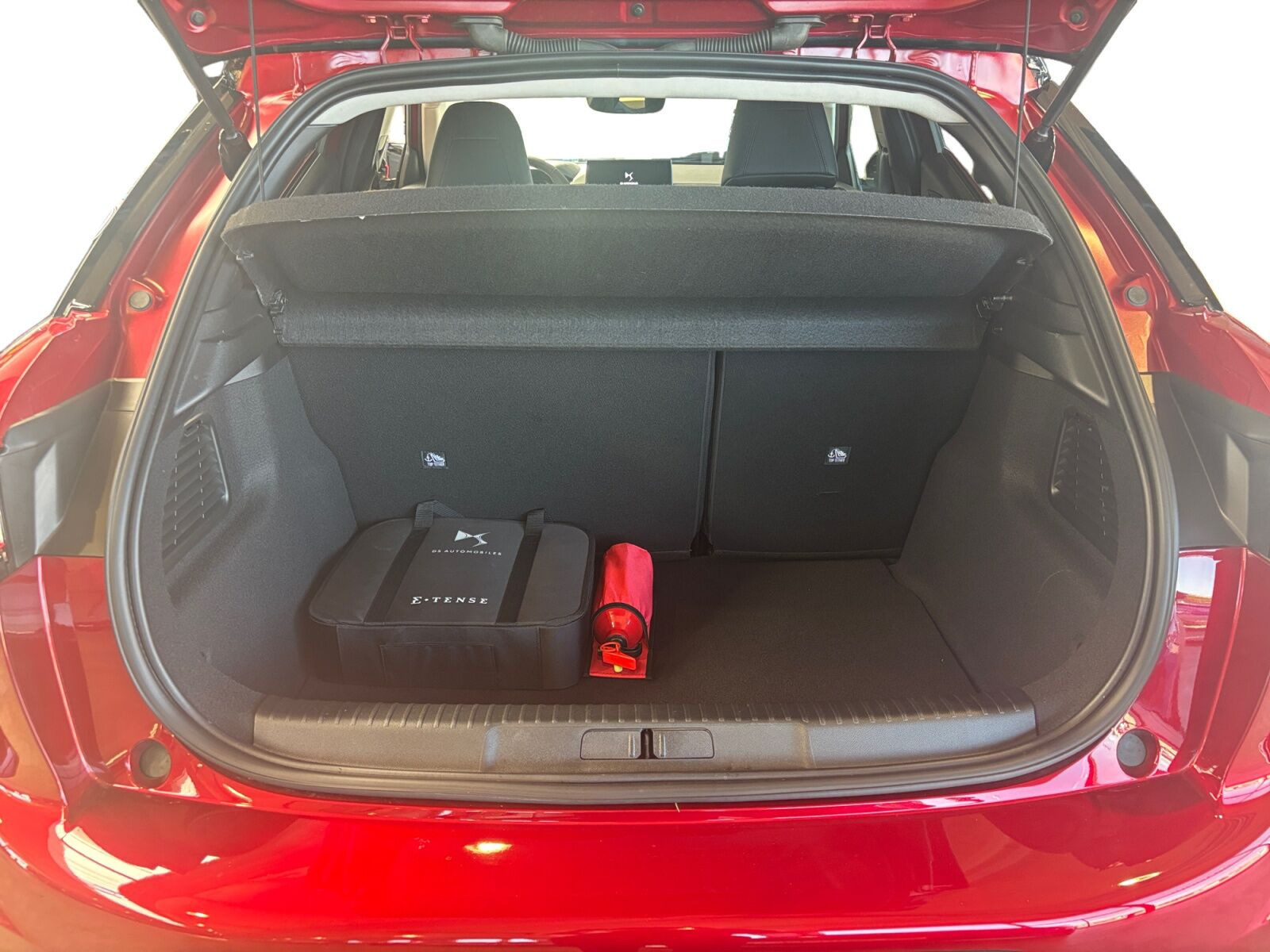 Rød DS DS 3 CrossBack fra 2024