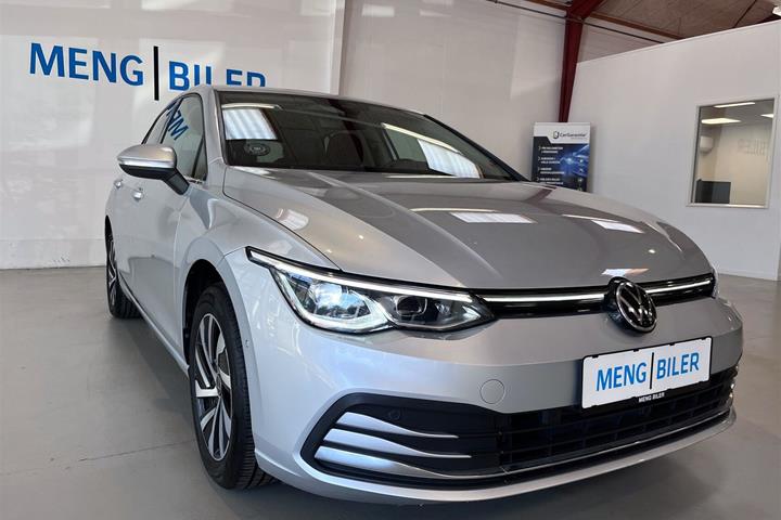 Sølv VW Golf fra 2020