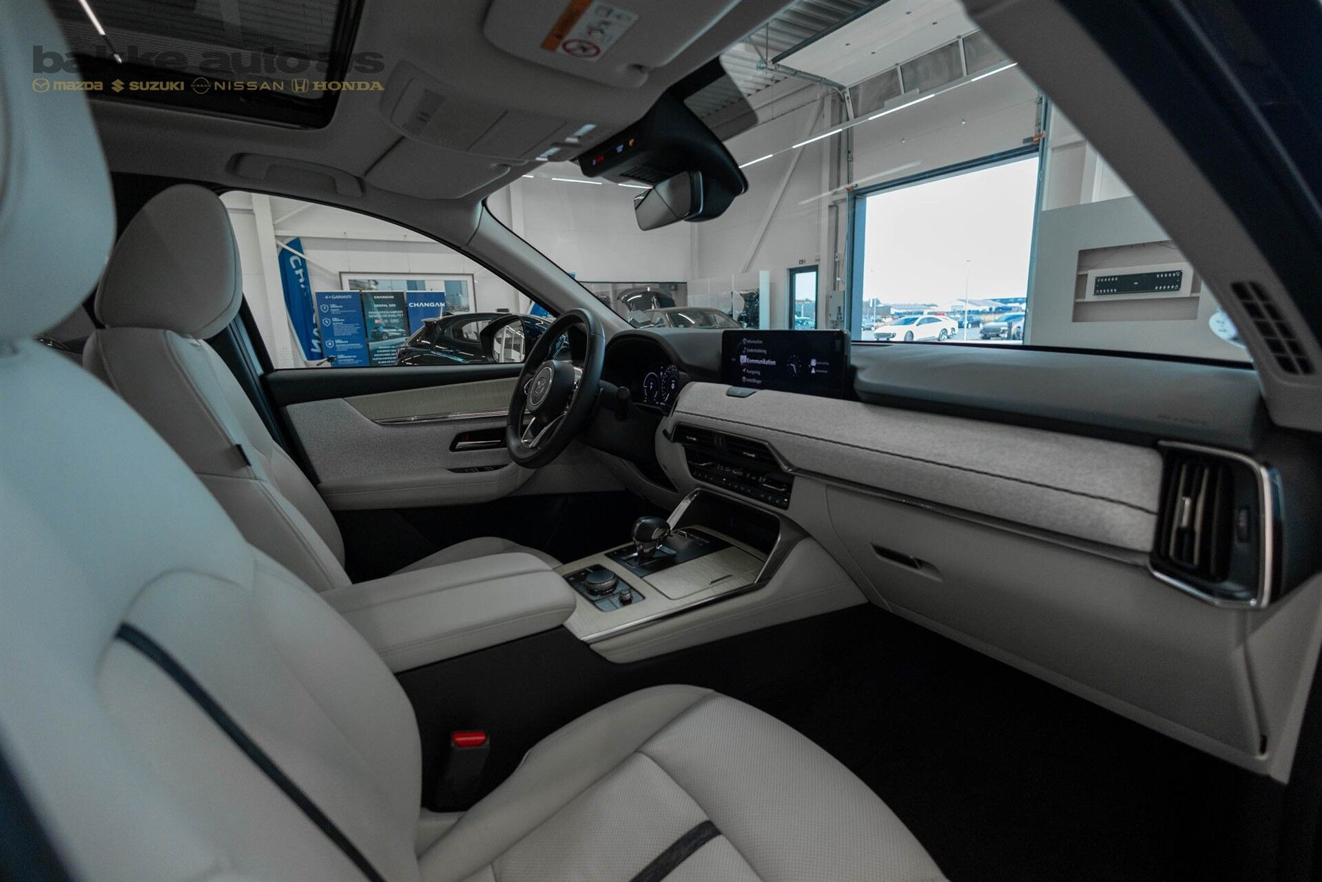 Blå Mazda CX-60 fra 2023