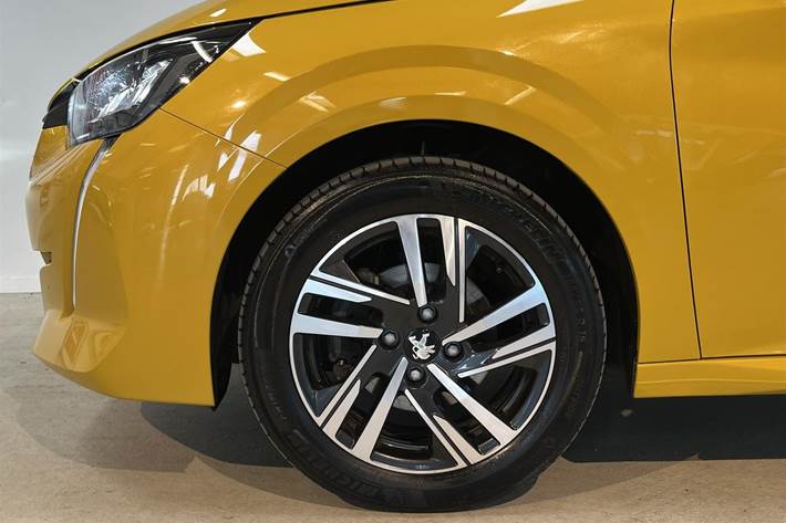 Gul Peugeot 208 fra 2021