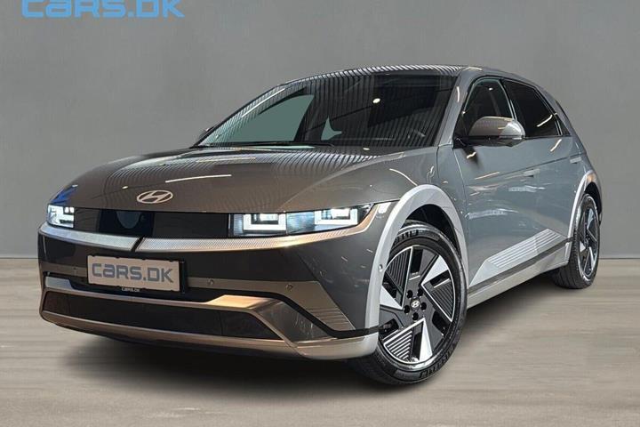 Grå Hyundai Ioniq 5 fra 2026 set udefra