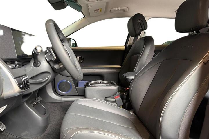 Grå Hyundai Ioniq 5 fra 2026