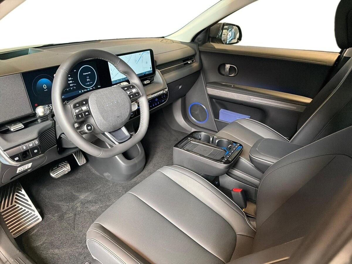 Grå Hyundai Ioniq 5 fra 2026