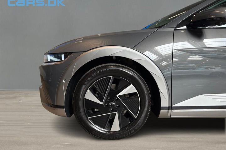 Grå Hyundai Ioniq 5 fra 2026