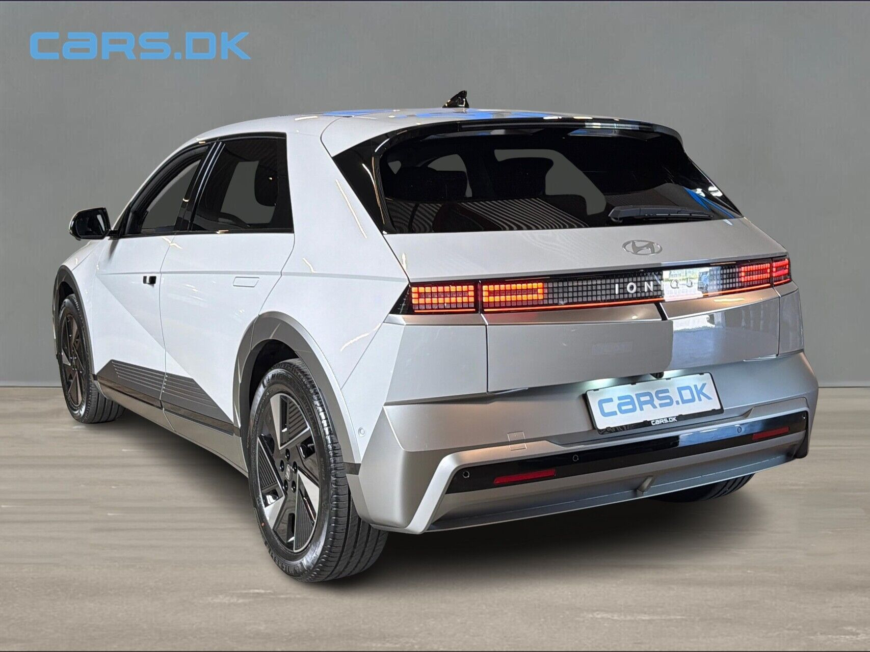 Grå Hyundai Ioniq 5 fra 2026