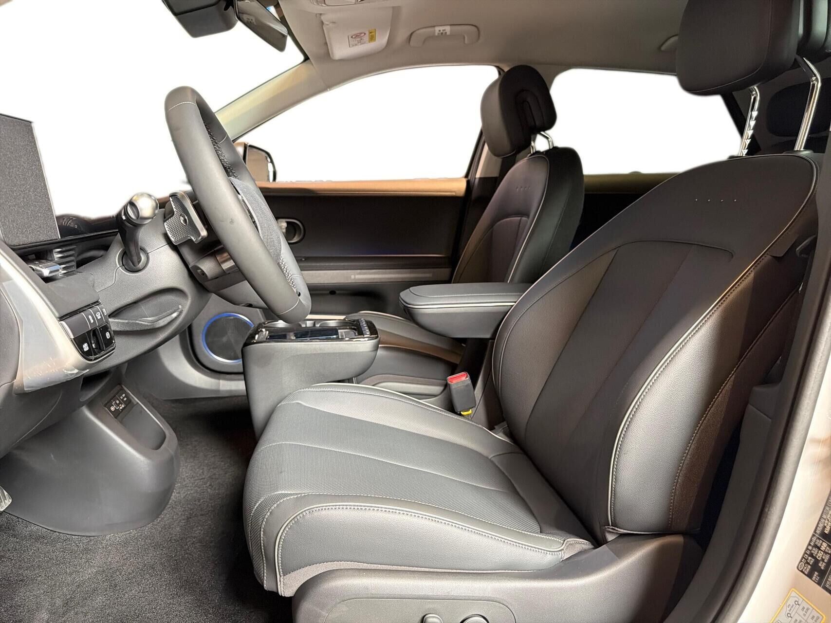 Grå Hyundai Ioniq 5 fra 2026