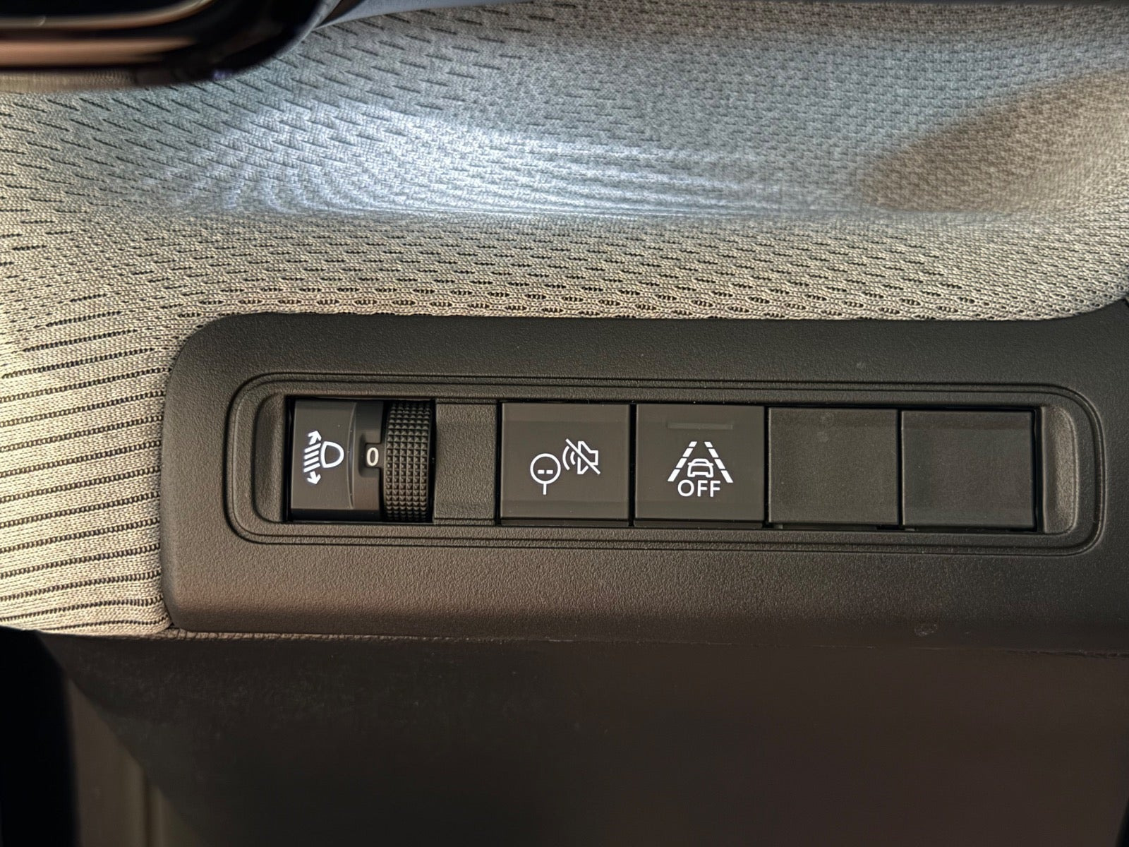 Grå Citroën e-C3 Aircross fra 2025